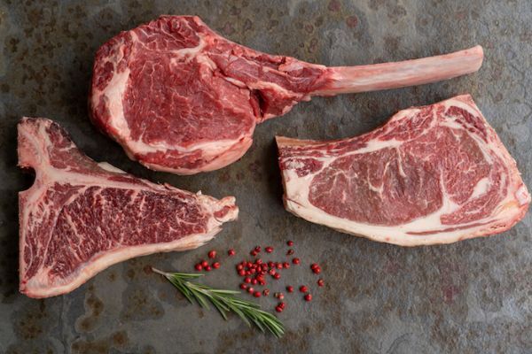 Zestaw 3 selekcjonowanych steków sezonowanych z kością